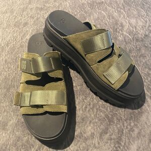 UGG Clem Burnt Olive Suede Platform Slide Sandals Women's Size 12